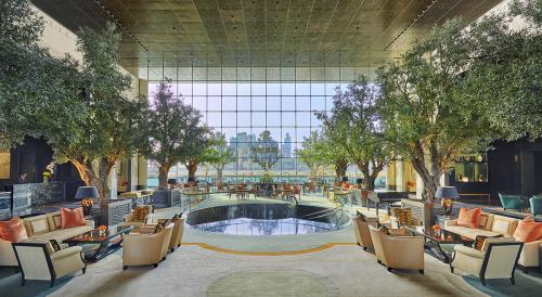 Four Seasons Hotel lobby